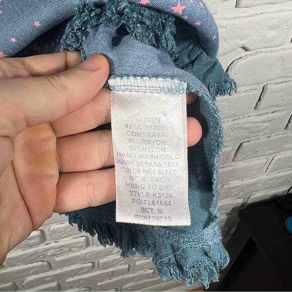 Umgee Ruffles Star Print Linen Blend Top Size Medium - Picture 12 of 12